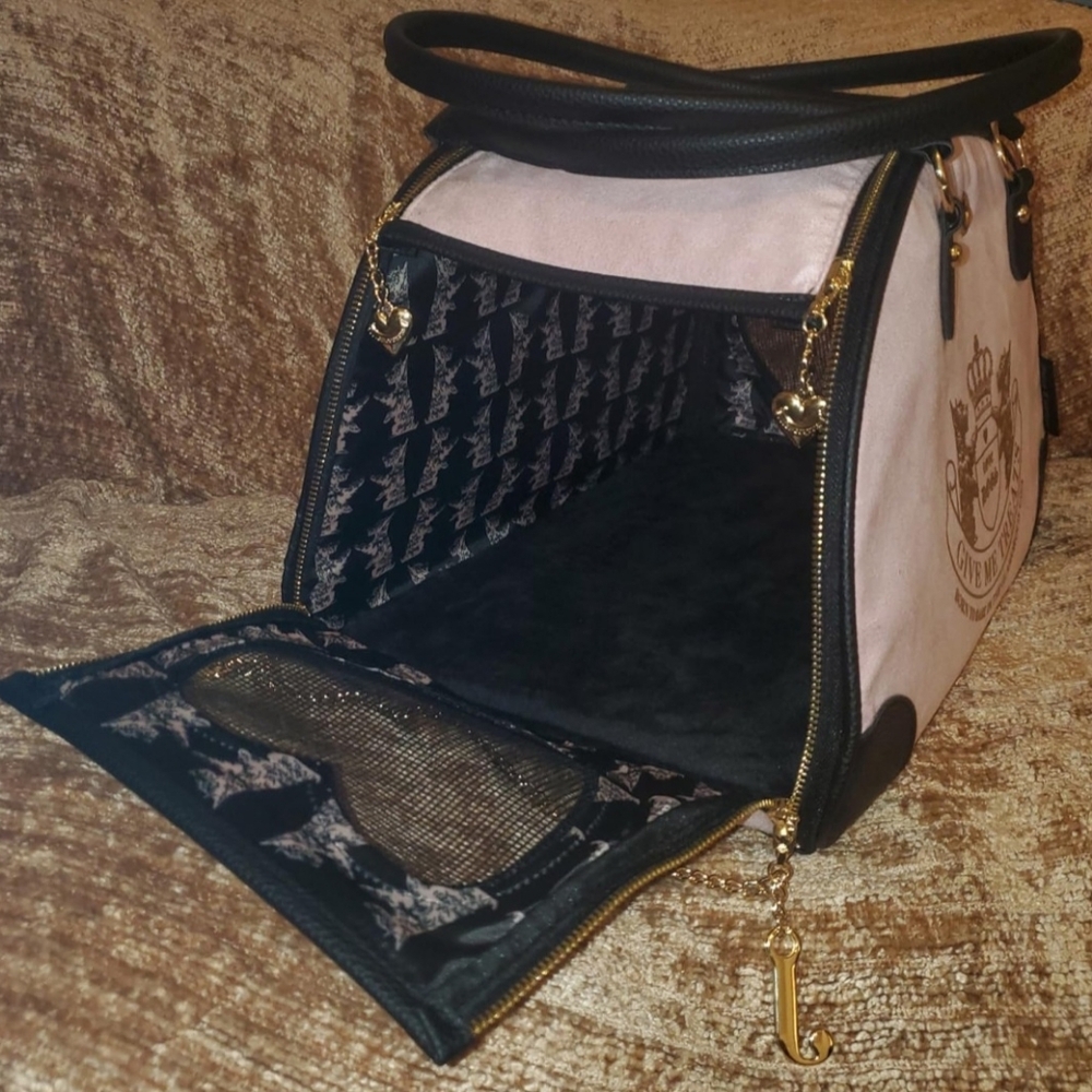 NWT Juicy Couture Pet Carrier Pink & Black Travel Bag for Small Dog & Cat.